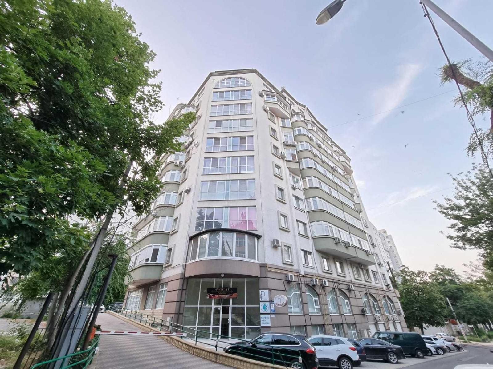 Tolstoi In Chisinau Close To Stefan Cel Mare Exterior photo